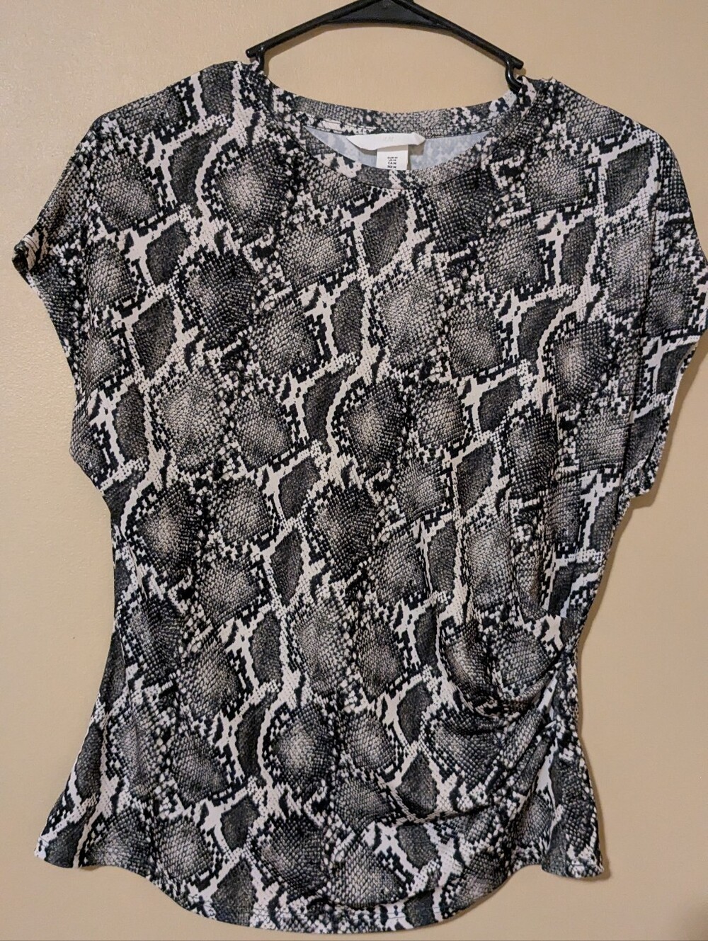 Snakeskin Print Short Sleeve Ruched Side Blouse